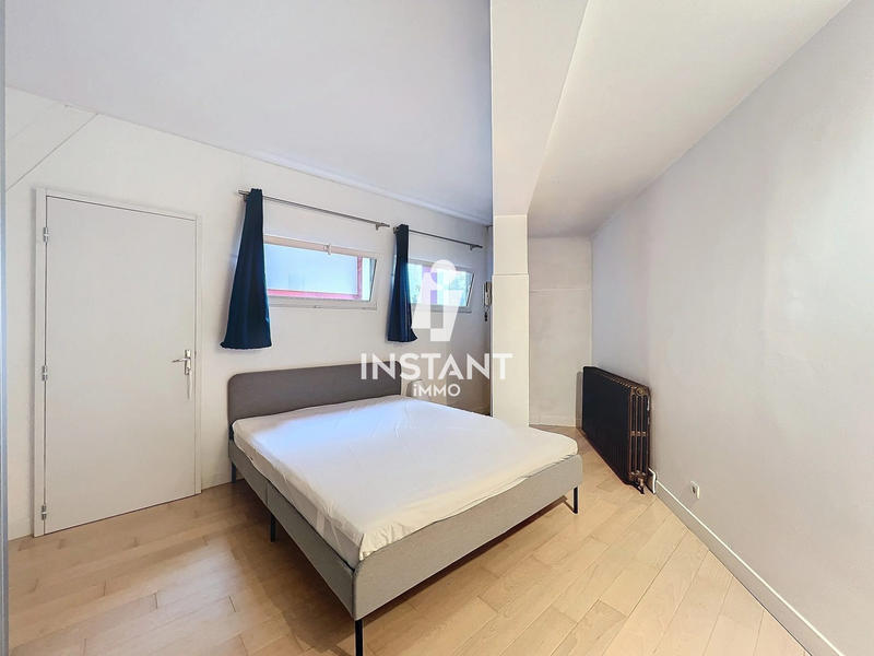 Loft - 135 m² - 4 pièces