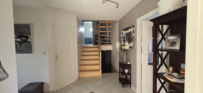 Maison - 156 m² - 8 pièces