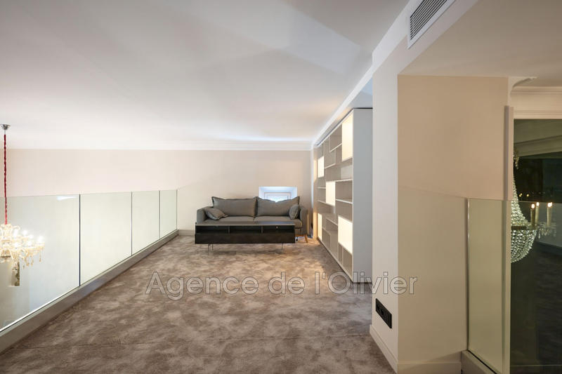 Appartement - 150 m² - 4 pièces