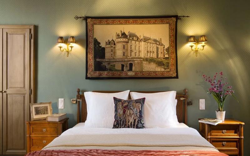 Château - 1 300 m² - 30 pièces