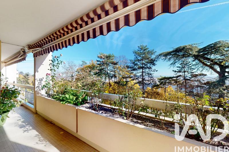 Appartement - 147 m² - 6 pièces