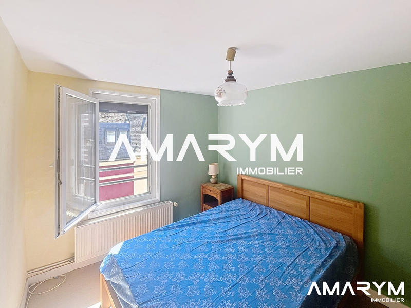 Maison - 75 m² - 5 pièces