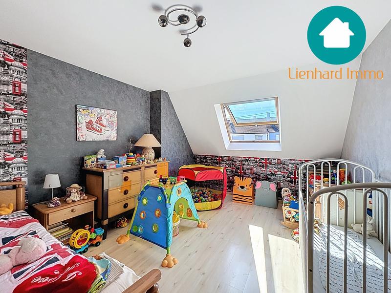 Maison - 200 m² - 7 pièces