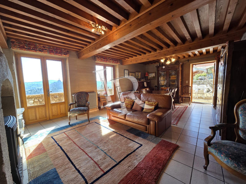 Maison - 158 m² - 5 pièces