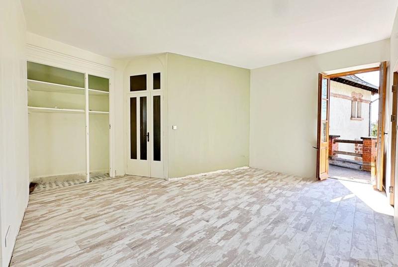 Château - 780 m² - 20 pièces