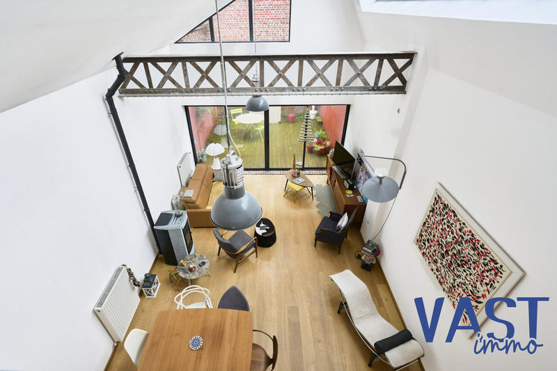 Loft - 127 m² - 4 pièces