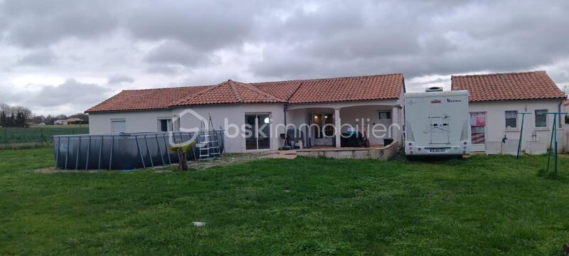 Pavillon - 151 m² - 7 pièces