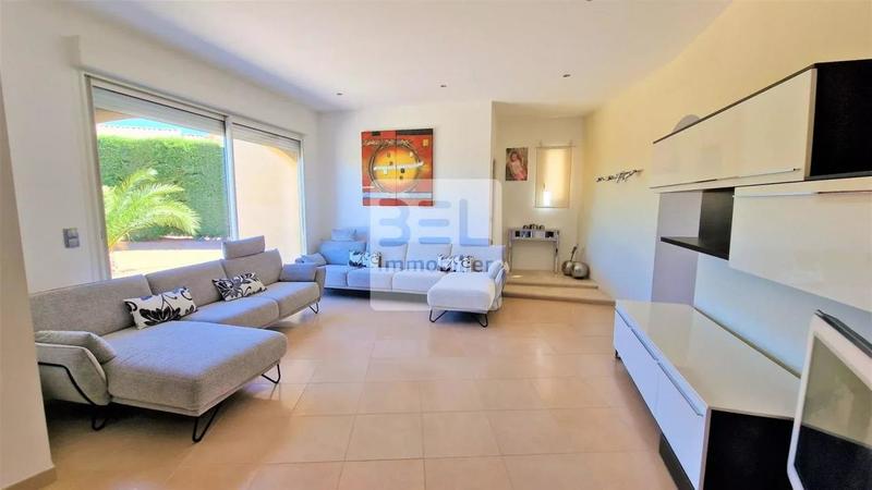 Villa - 168 m² - 5 pièces