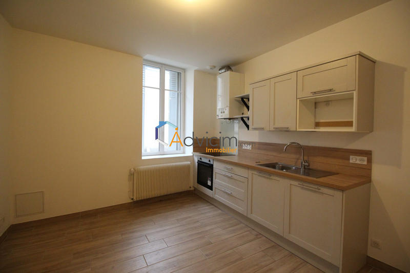 Appartement - 90 m² - 3 pièces
