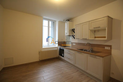 Appartement - 90 m² - 3 pièces