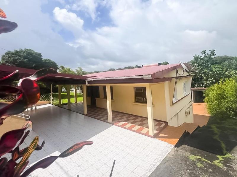 Maison - 120 m² - 4 pièces