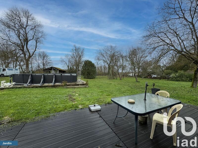 Maison - 313 m² - 9 pièces