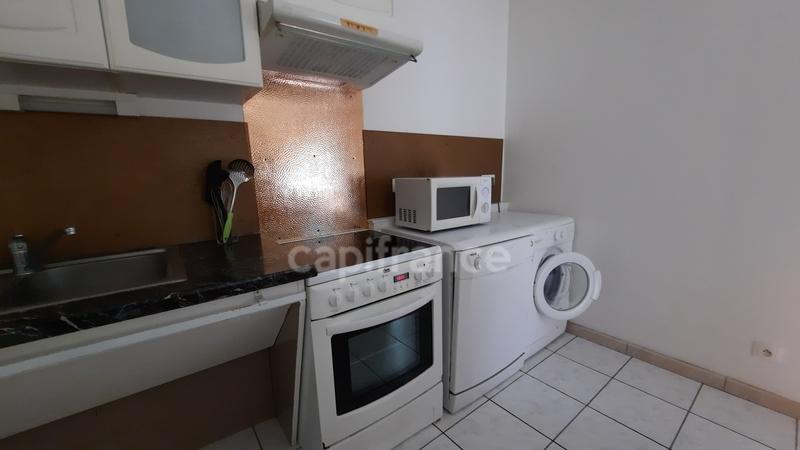 Maison - 225 m² - 9 pièces