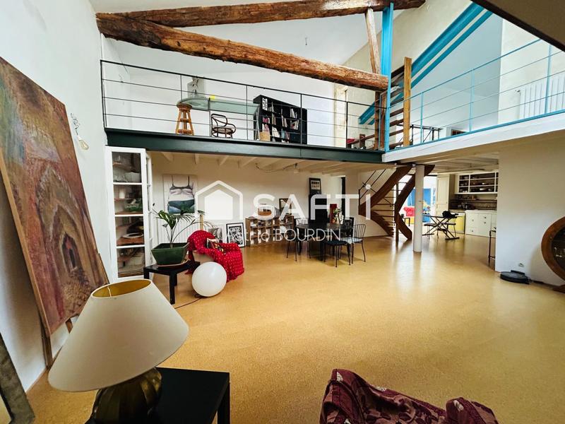 Appartement - 184 m² - 4 pièces