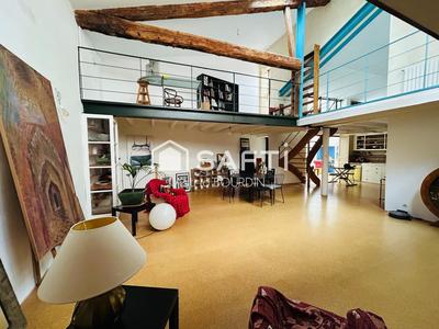 Appartement - 184 m² - 4 pièces