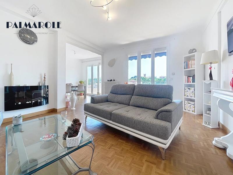 Appartement - 77 m² - 3 pièces