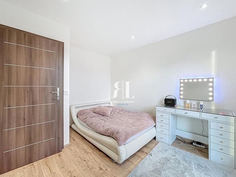 Maison - 117 m² - 5 pièces