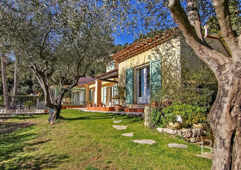 Maison - 155 m² - 5 pièces