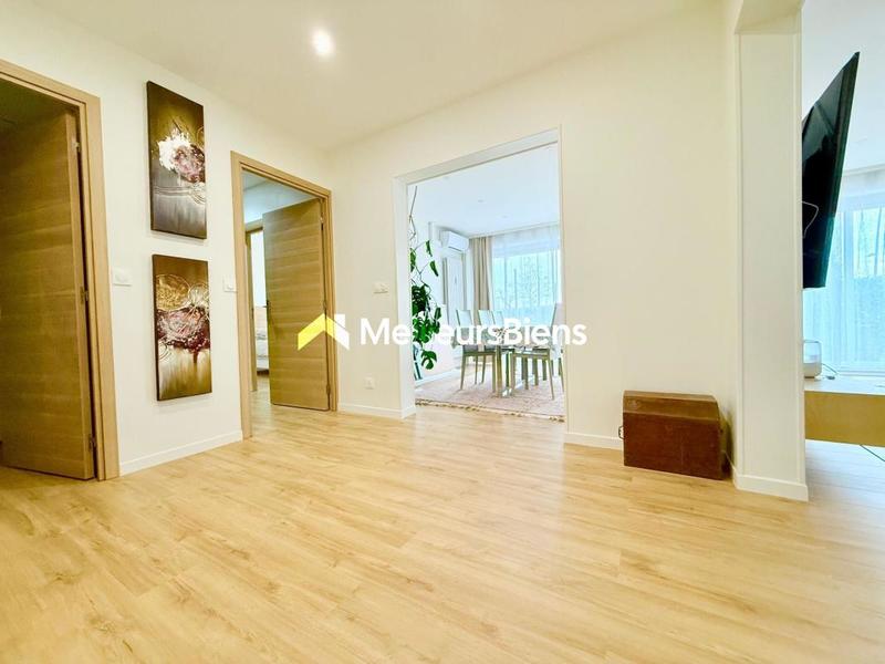 Appartement - 116 m² - 5 pièces