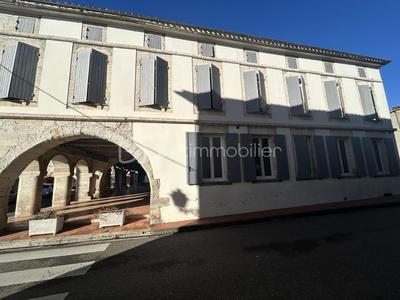 Maison de maîtres - 372 m² - 11 pièces