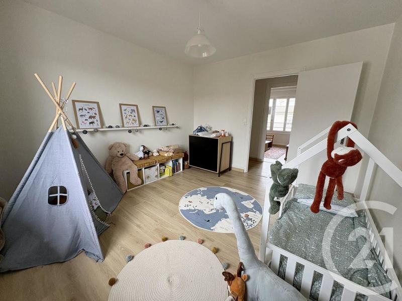 Appartement - 96 m² - 4 pièces