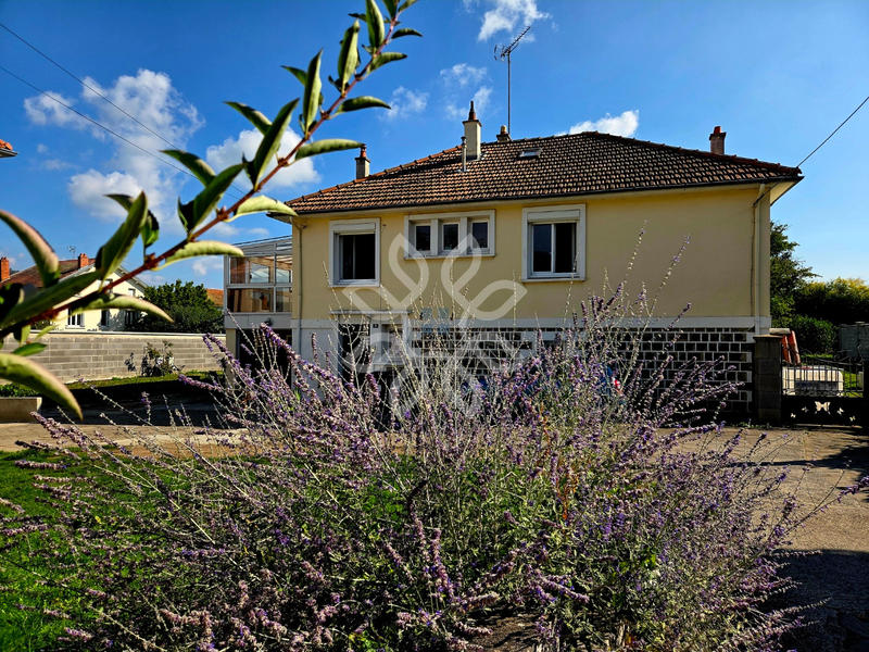 Maison - 143 m² - 5 pièces