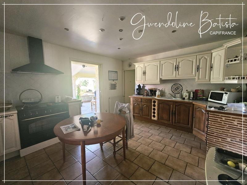 Maison - 215 m² - 6 pièces