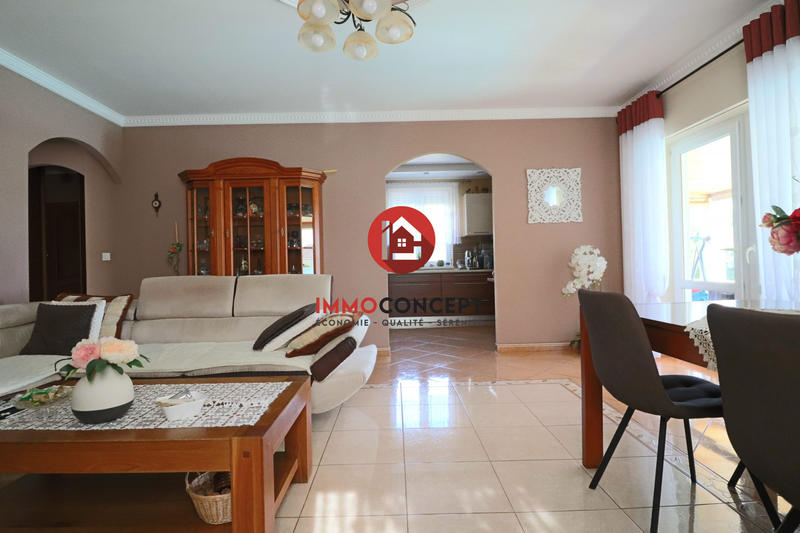 Maison - 101 m² - 5 pièces