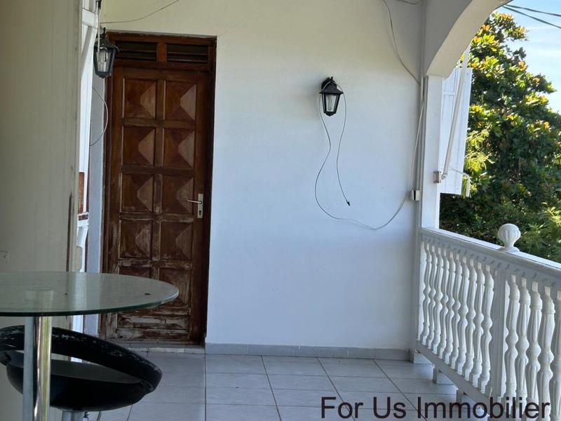 Maison - 215 m² - 7 pièces