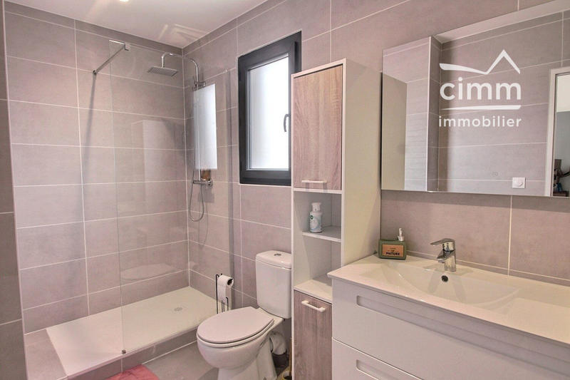 Villa - 90 m² - 4 pièces