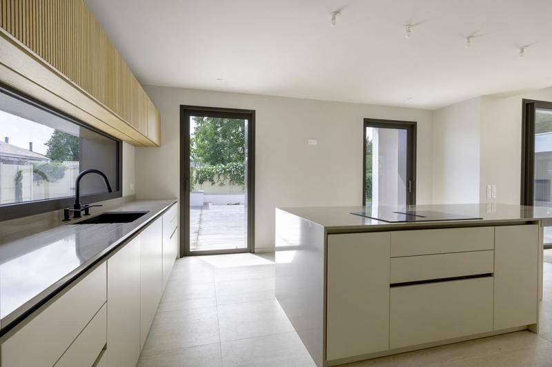 Maison - 226 m² - 6 pièces