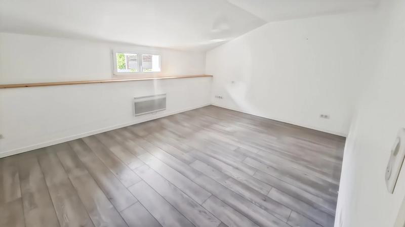 Maison - 186 m² - 8 pièces