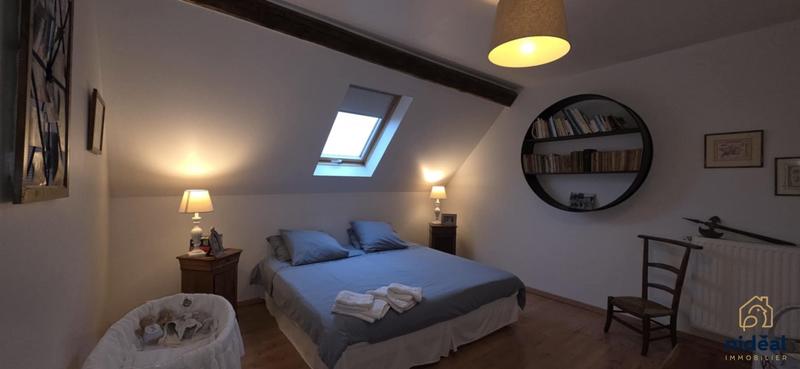 Maison - 283 m² - 12 pièces