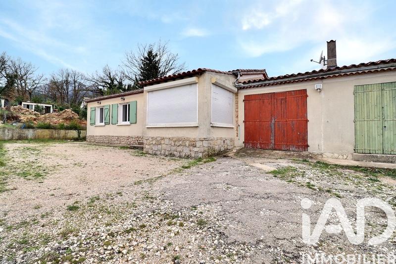 Maison - 92 m² - 4 pièces