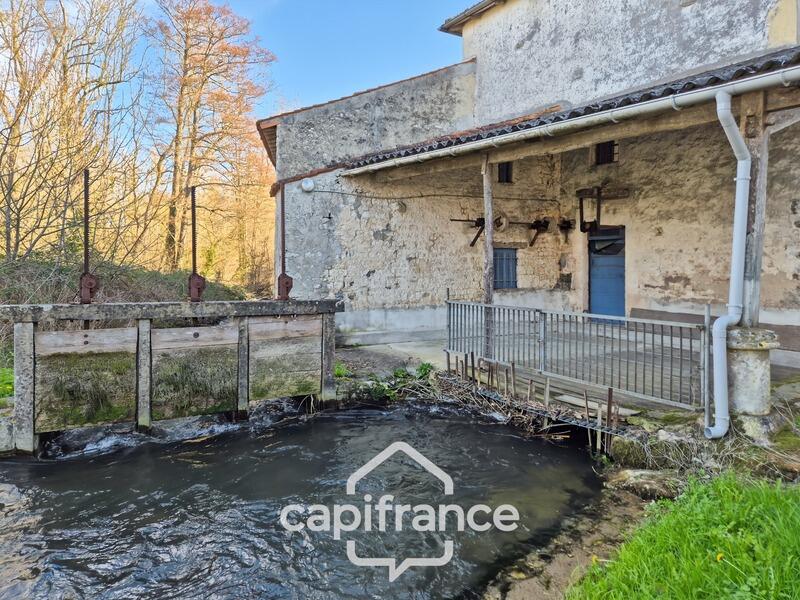 Propriété - 180 m² - 6 pièces