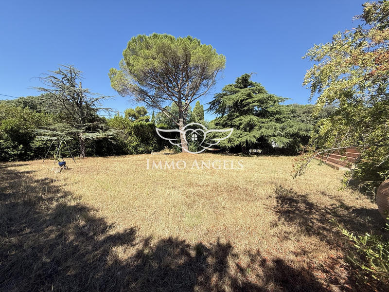 Maison - 220 m² - 7 pièces