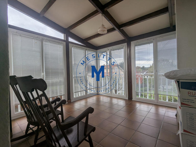 Maison - 104 m² - 5 pièces