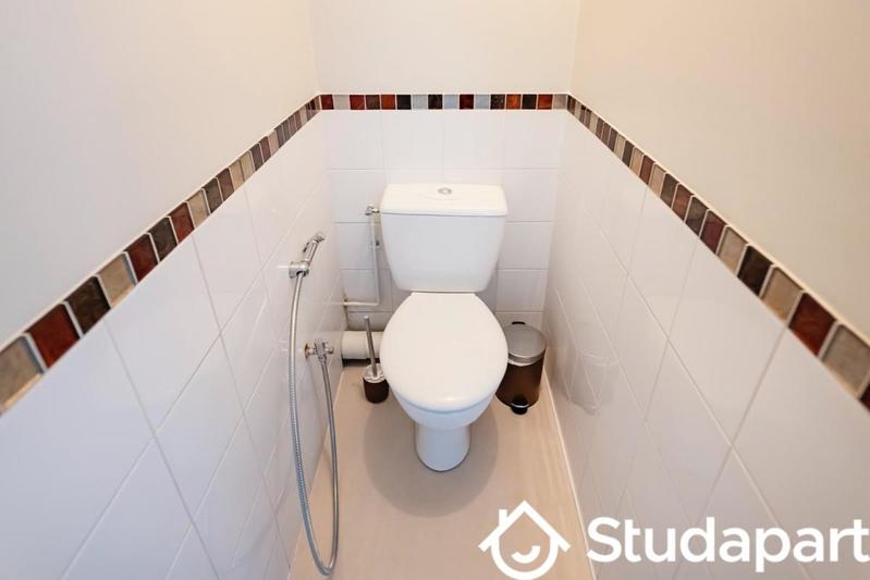 Chambre - 9 m² - 1 pièce