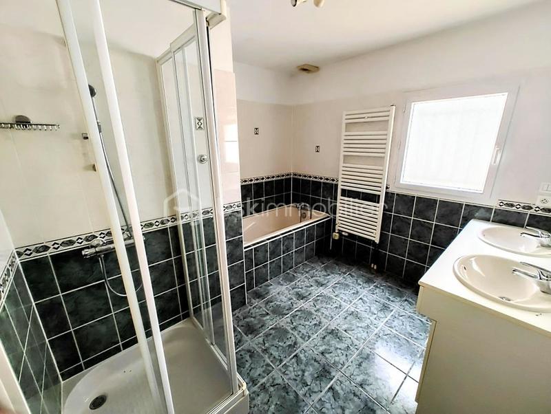 Maison traditionnelle - 110 m² - 4 pièces