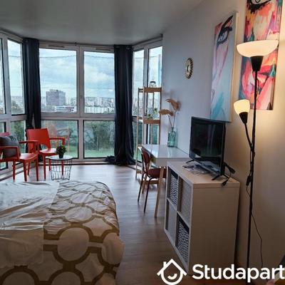 Chambre - 11 m² - 1 pièce