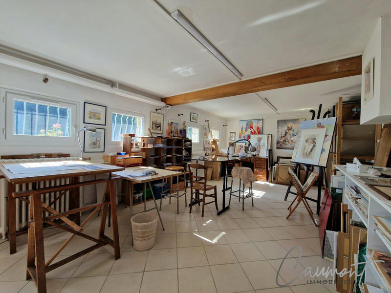 Maison - 262 m² - 9 pièces