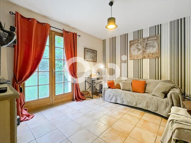 Maison - 200 m² - 6 pièces