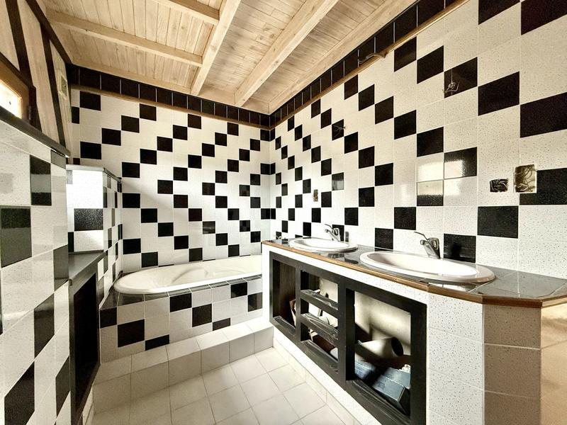 Maison - 80 m² - 4 pièces