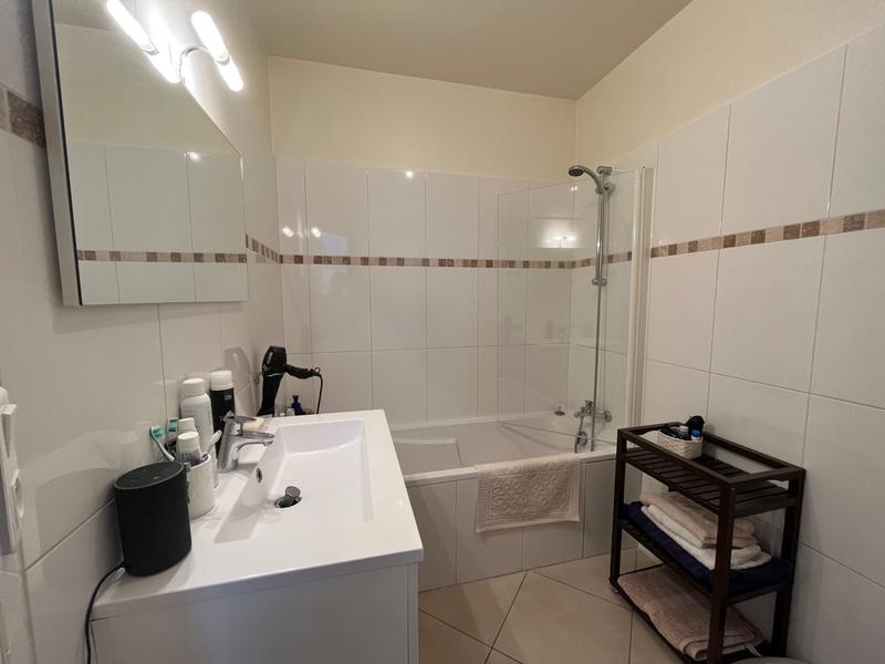 Appartement - 100 m² - 4 pièces