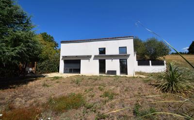 Maison - 125 m² - 4 pièces