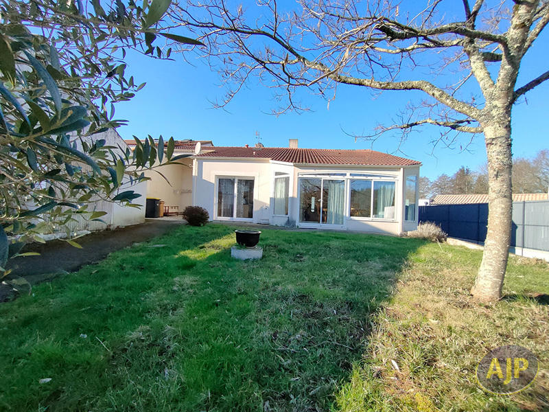 Maison - 162 m² - 4 pièces