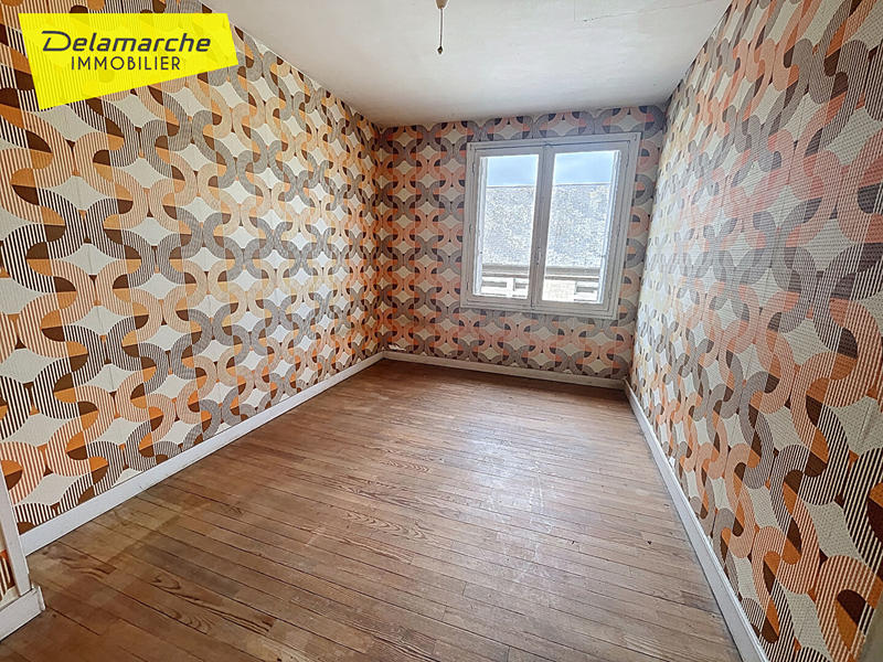 Maison - 90 m² - 5 pièces