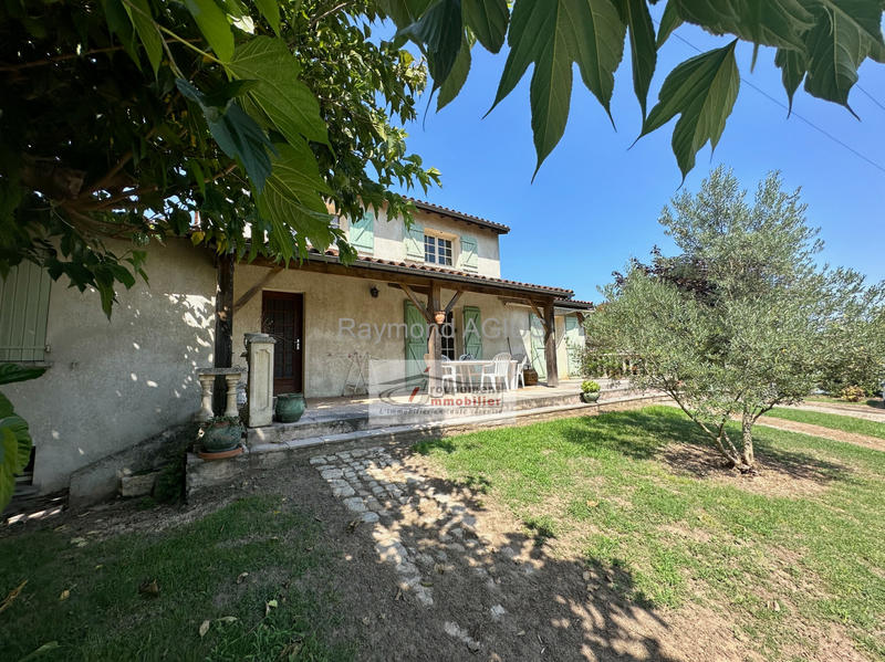 Maison - 219 m² - 13 pièces