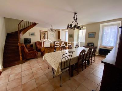 Maison - 101 m² - 5 pièces