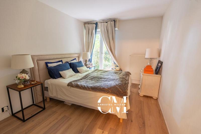 Appartement - 101 m² - 5 pièces